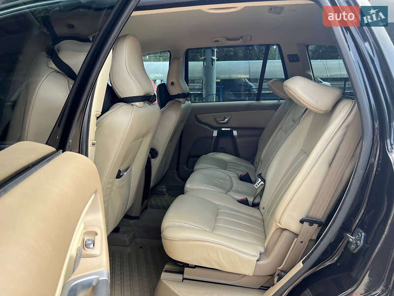 Внедорожник / Кроссовер Volvo XC90 2010 в Киеве