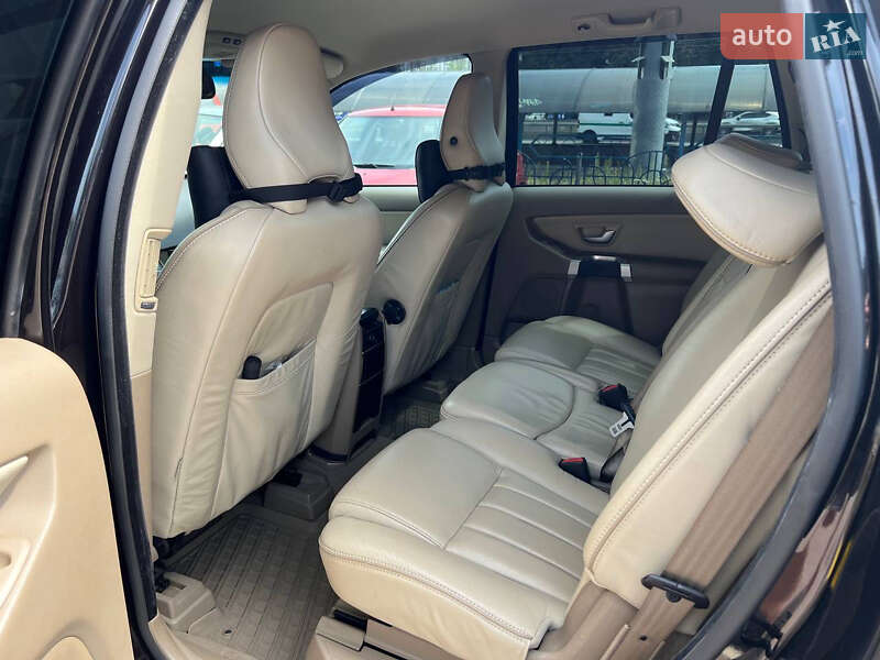 Внедорожник / Кроссовер Volvo XC90 2010 в Киеве