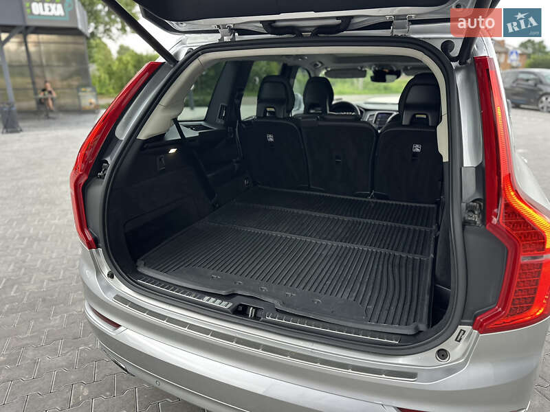 Внедорожник / Кроссовер Volvo XC90 2016 в Владимире