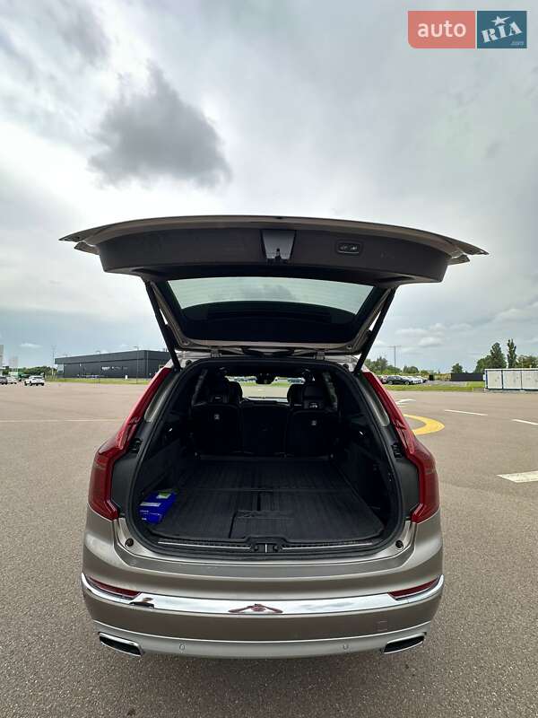 Внедорожник / Кроссовер Volvo XC90 2019 в Киеве