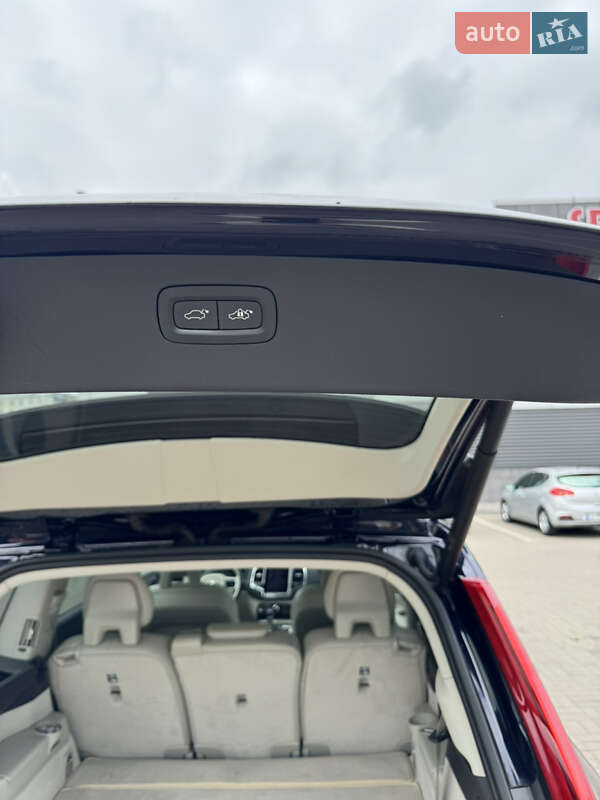 Внедорожник / Кроссовер Volvo XC90 2015 в Черкассах