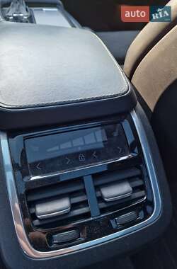 Внедорожник / Кроссовер Volvo XC90 2018 в 