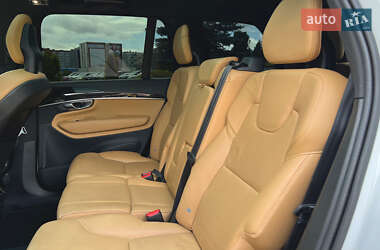 Внедорожник / Кроссовер Volvo XC90 2017 в 