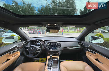 Внедорожник / Кроссовер Volvo XC90 2017 в 