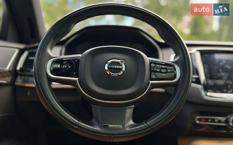 Позашляховик / Кросовер Volvo XC90 2017 в Львові