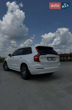 Внедорожник / Кроссовер Volvo XC90 2022 в 