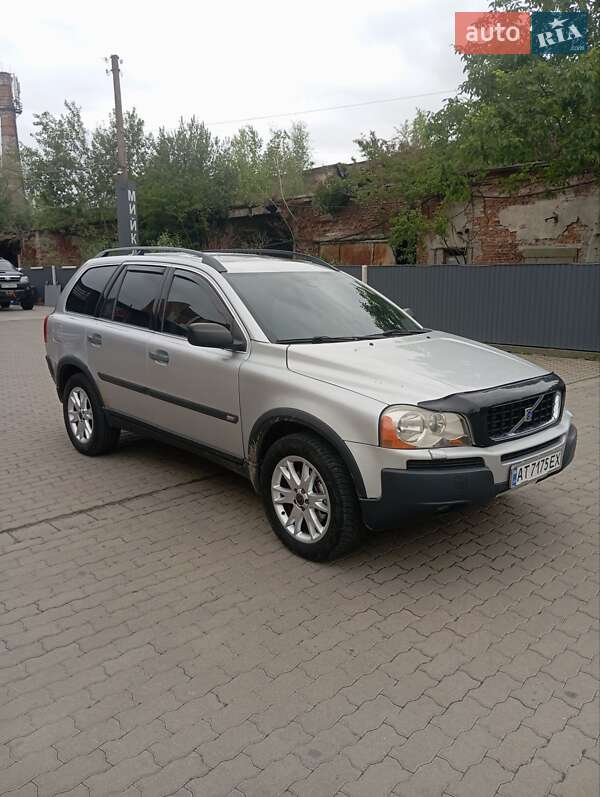 Volvo XC90 2004