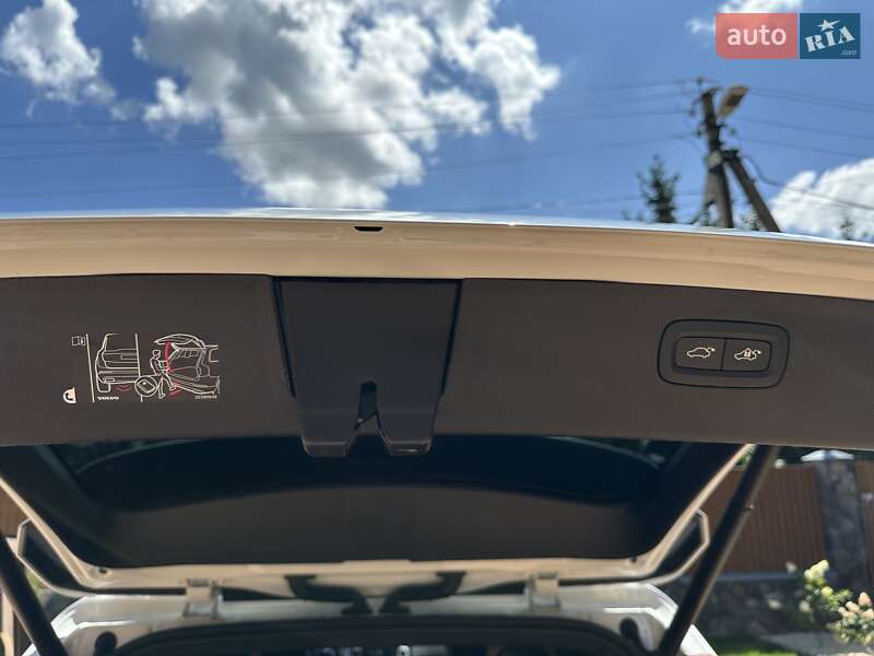 Позашляховик / Кросовер Volvo XC90 2024 в Вінниці