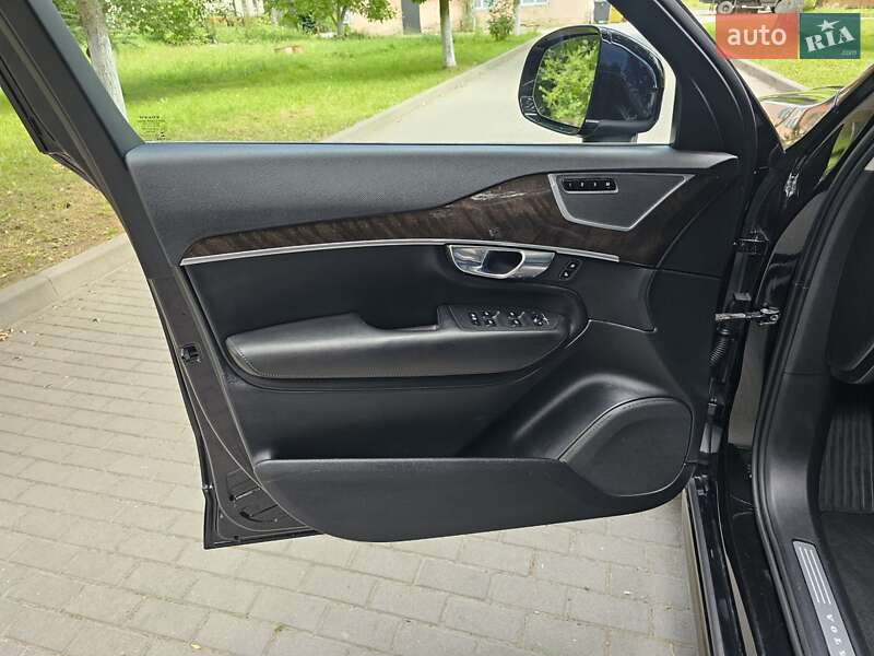 Позашляховик / Кросовер Volvo XC90 2018 в Львові