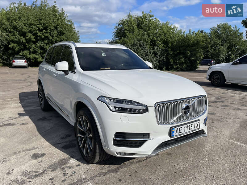 Volvo XC90 2019