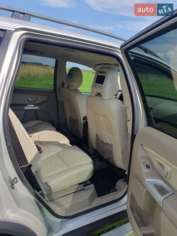 Внедорожник / Кроссовер Volvo XC90 2009 в Тернополе
