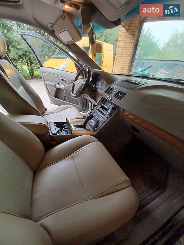 Внедорожник / Кроссовер Volvo XC90 2003 в Луцке