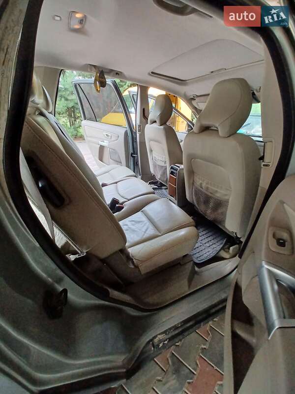 Внедорожник / Кроссовер Volvo XC90 2003 в Луцке