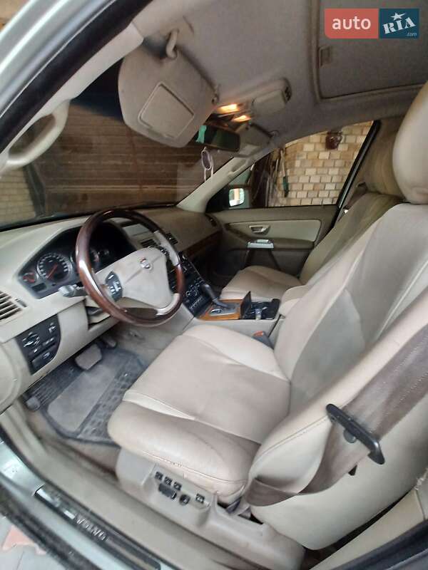 Внедорожник / Кроссовер Volvo XC90 2003 в Луцке