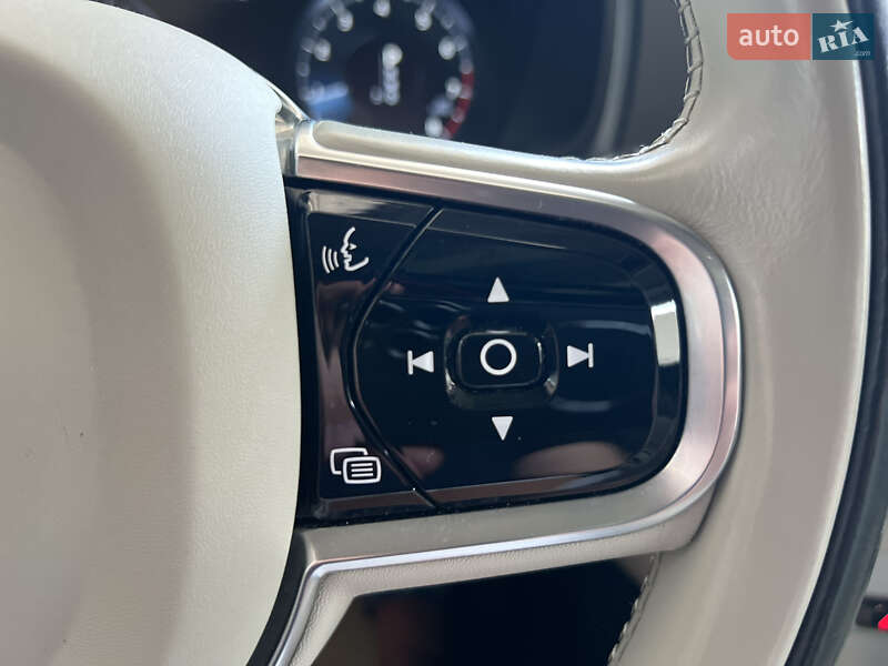 Внедорожник / Кроссовер Volvo XC90 2016 в Одессе