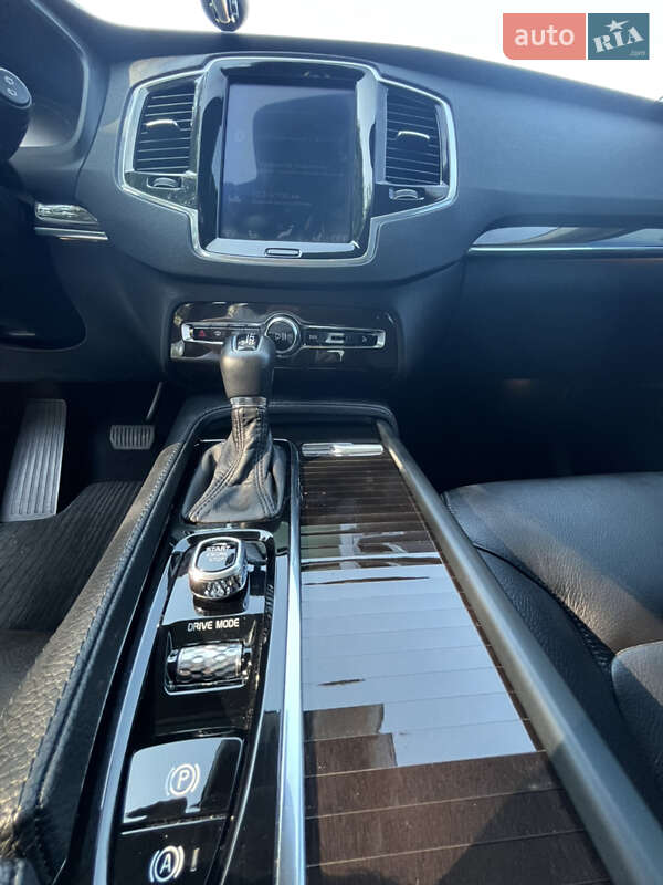 Позашляховик / Кросовер Volvo XC90 2018 в Южноукраїнську