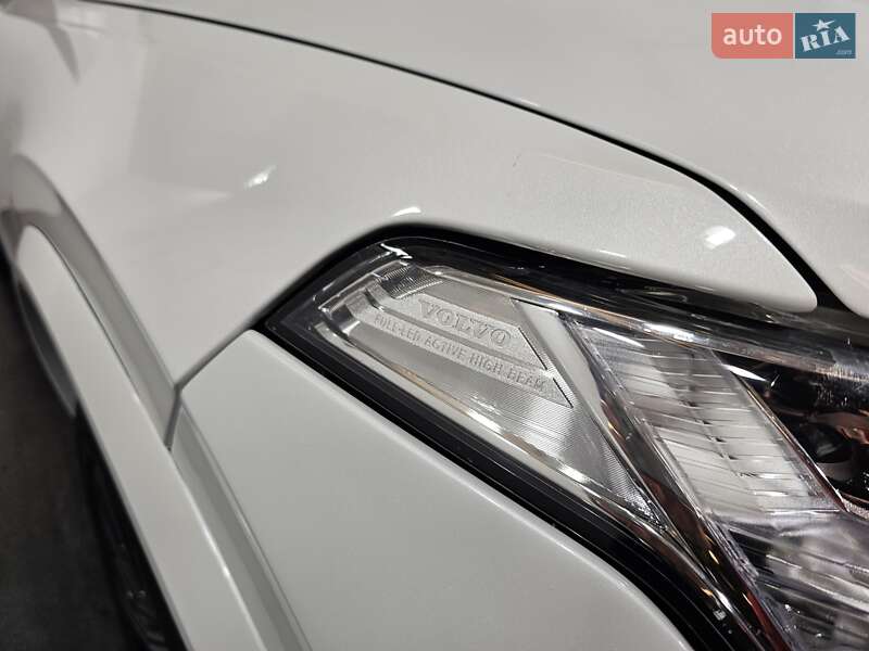 Внедорожник / Кроссовер Volvo XC90 2018 в Киеве