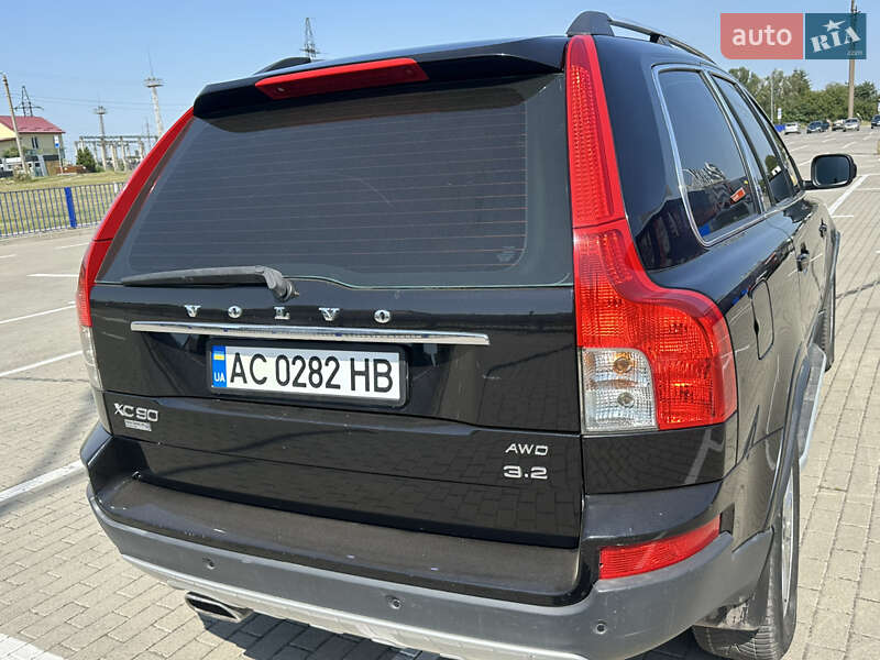 Внедорожник / Кроссовер Volvo XC90 2006 в Нововолынске