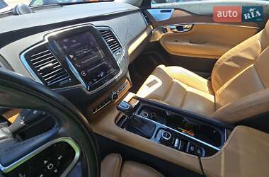 Внедорожник / Кроссовер Volvo XC90 2016 в 