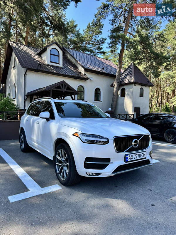 Volvo XC90 2019