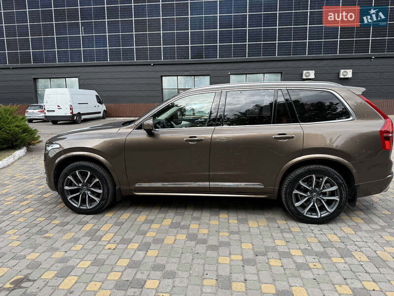 Volvo XC90 2016