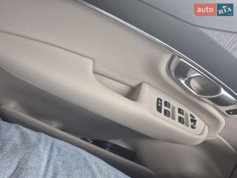 Позашляховик / Кросовер Volvo XC90 2020 в Києві фото 7 Позашляховик / Кросовер Volvo XC90 2020 в Києві