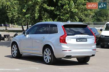 Внедорожник / Кроссовер Volvo XC90 2017 в 