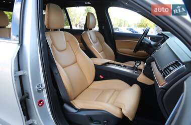 Внедорожник / Кроссовер Volvo XC90 2017 в 