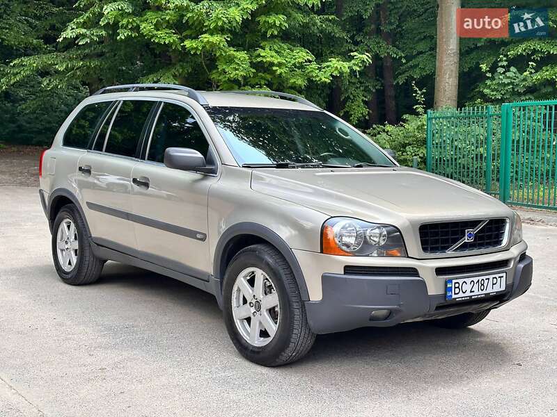 Volvo XC90 2003