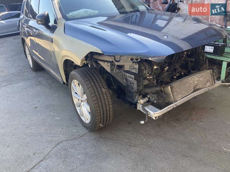 Позашляховик / Кросовер Volvo XC90 2018 в Житомирі