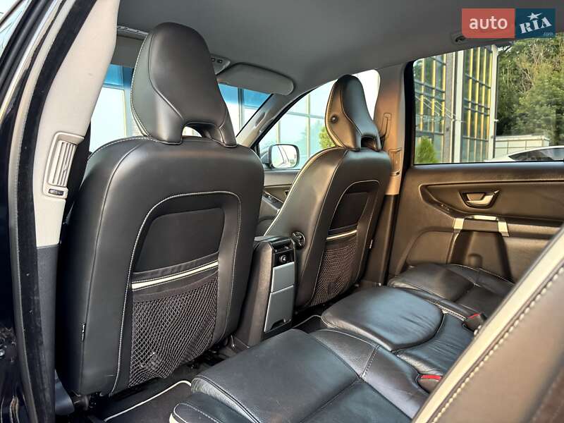 Внедорожник / Кроссовер Volvo XC90 2011 в Тернополе