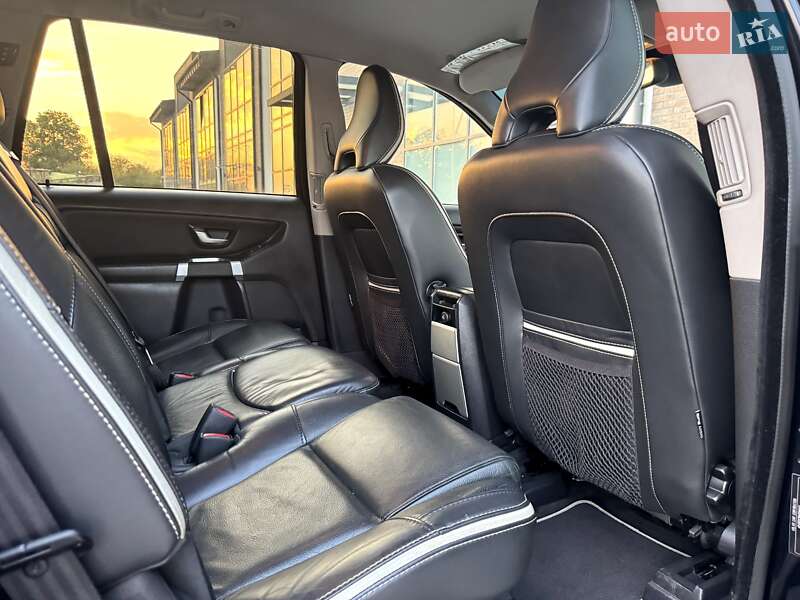 Внедорожник / Кроссовер Volvo XC90 2011 в Тернополе