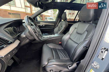 Внедорожник / Кроссовер Volvo XC90 2019 в 