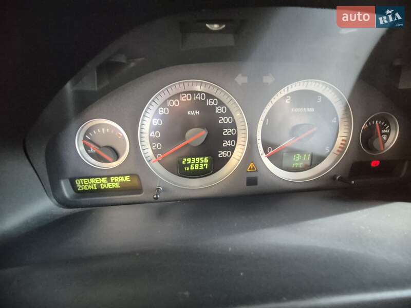 Внедорожник / Кроссовер Volvo XC90 2010 в Великом Раковце