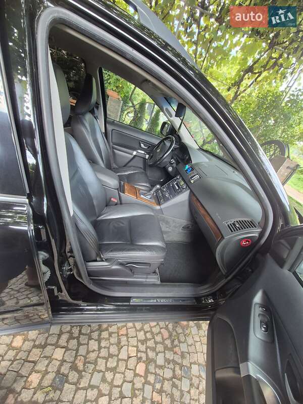 Внедорожник / Кроссовер Volvo XC90 2010 в Великом Раковце