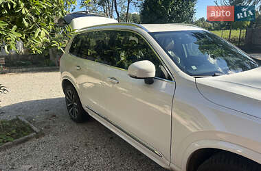 Внедорожник / Кроссовер Volvo XC90 2017 в 