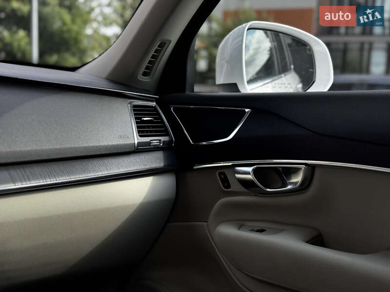 Внедорожник / Кроссовер Volvo XC90 2020 в Ивано-Франковске