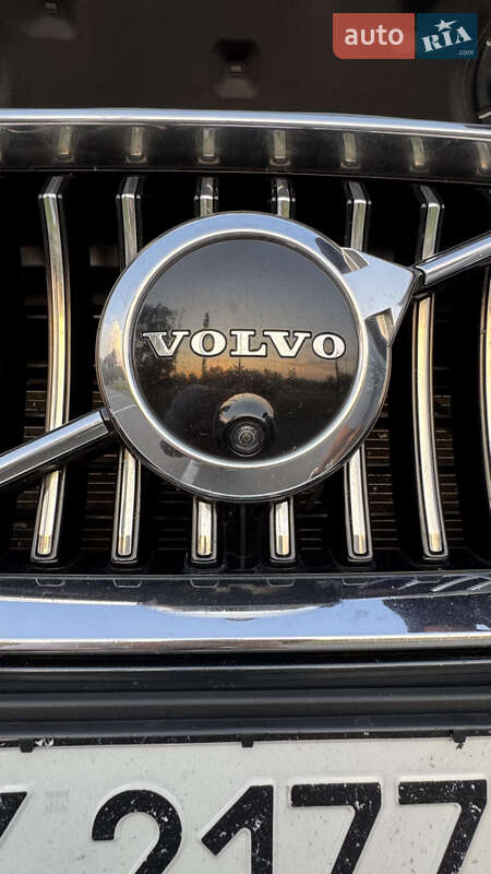 Внедорожник / Кроссовер Volvo XC90 2020 в Киеве