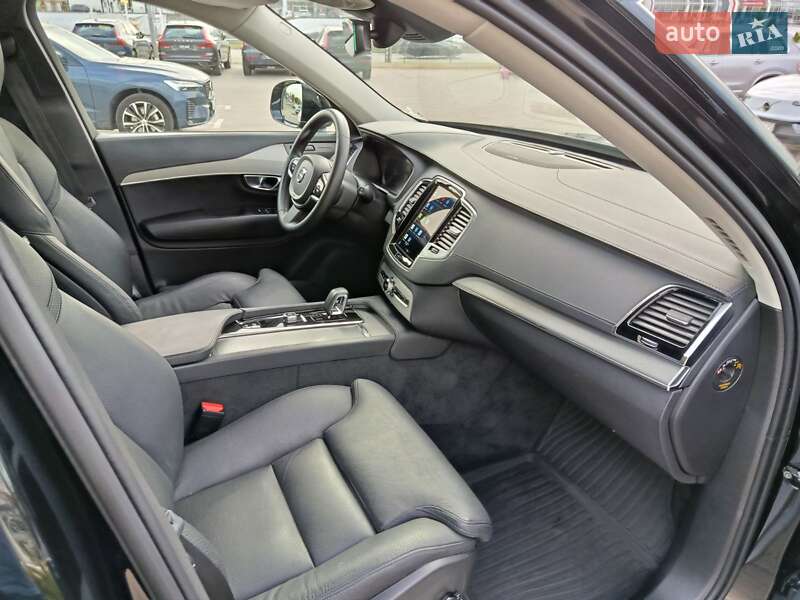 Внедорожник / Кроссовер Volvo XC90 2023 в Киеве