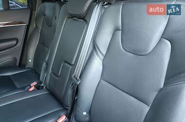 Позашляховик / Кросовер Volvo XC90 2019 в 