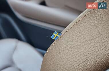 Внедорожник / Кроссовер Volvo XC90 2019 в 