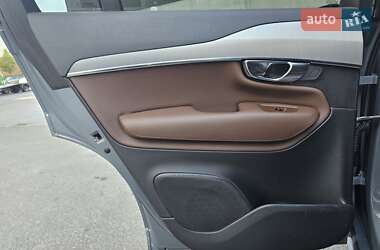 Внедорожник / Кроссовер Volvo XC90 2019 в 