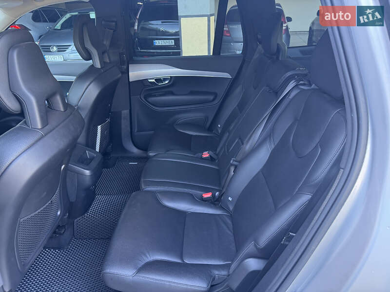 Внедорожник / Кроссовер Volvo XC90 2021 в Киеве