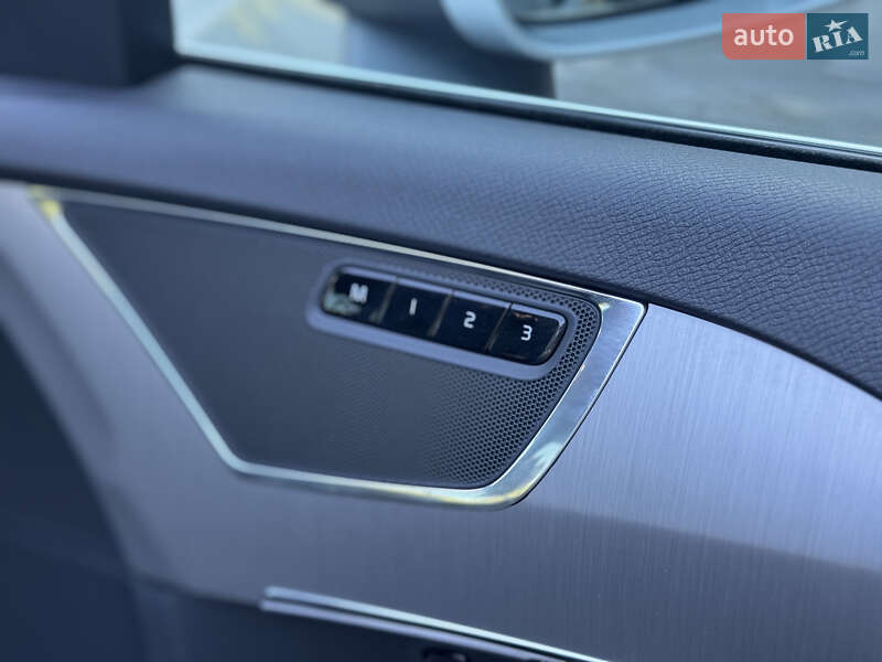 Внедорожник / Кроссовер Volvo XC90 2021 в Киеве
