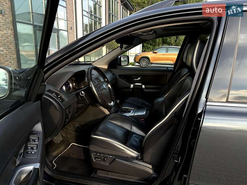 Внедорожник / Кроссовер Volvo XC90 2011 в Тернополе