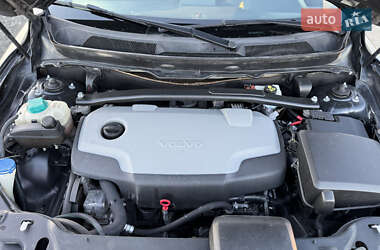 Позашляховик / Кросовер Volvo XC90 2013 в  фото 27 Позашляховик / Кросовер Volvo XC90 2013 в