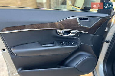 Внедорожник / Кроссовер Volvo XC90 2015 в 
