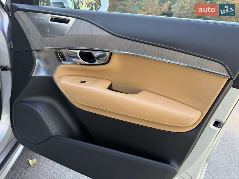 Внедорожник / Кроссовер Volvo XC90 2019 в Киеве фото 52 Внедорожник / Кроссовер Volvo XC90 2019 в Киеве