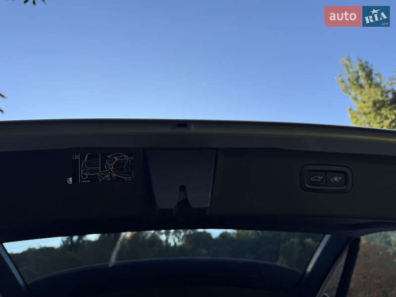 Внедорожник / Кроссовер Volvo XC90 2019 в Киеве фото 73 Внедорожник / Кроссовер Volvo XC90 2019 в Киеве