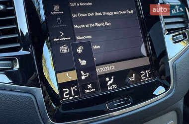 Позашляховик / Кросовер Volvo XC90 2019 в  фото 90 Позашляховик / Кросовер Volvo XC90 2019 в